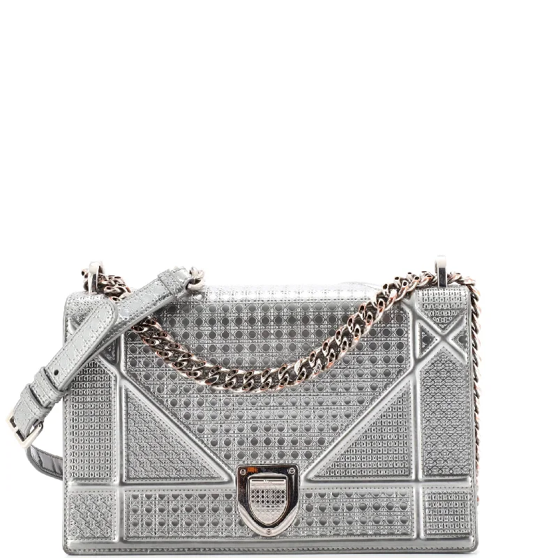 Christian Dior handbags with a removable shoulder strap for versatilityDiorama Flap Bag Cannage Embossed Calfskin Medium