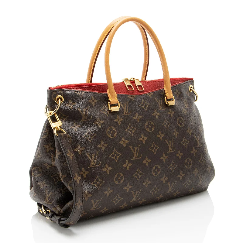 Louis Vuitton Alma bags with a monogram - embossed leather surfaceLouis Vuitton Monogram Canvas Pallas Satchel (0Uaq62)