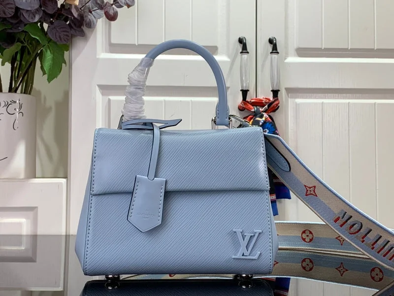 Louis Vuitton Petite Malle bags with a hard - shell structure for uniquenessBoldCollect - LOUIS VUITTON BAGS - 657