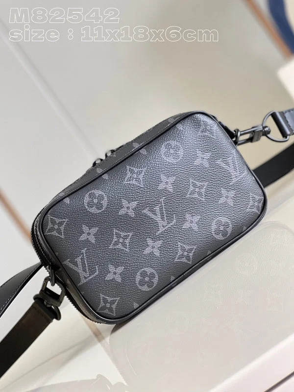 Louis Vuitton bags with a zip - around closure for enhanced securityBoldCollect - LOUIS VUITTON BAGS - 534