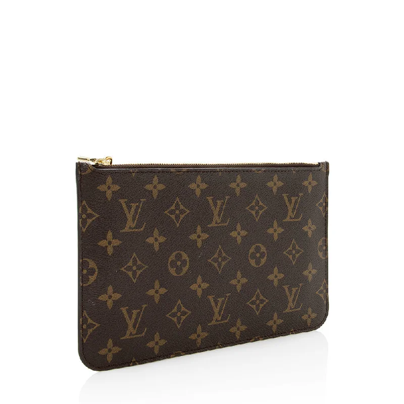 Louis Vuitton Petite Malle bags with a hard - shell structure for uniquenessLouis Vuitton Monogram Canvas Neverfull MM Pochette (19116)