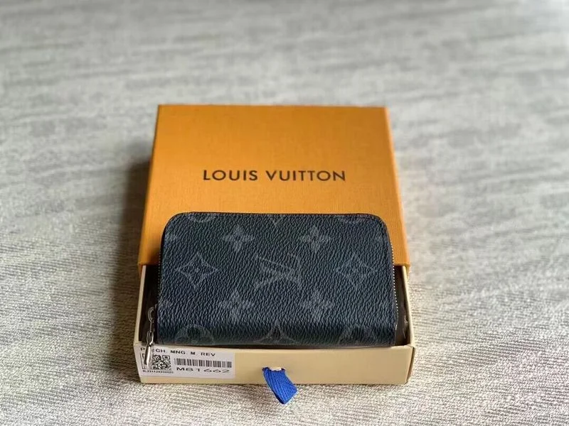 Louis Vuitton crossbody bags with a keychain holder for practicalityBoldCollect - LOUIS VUITTON BAGS - 760