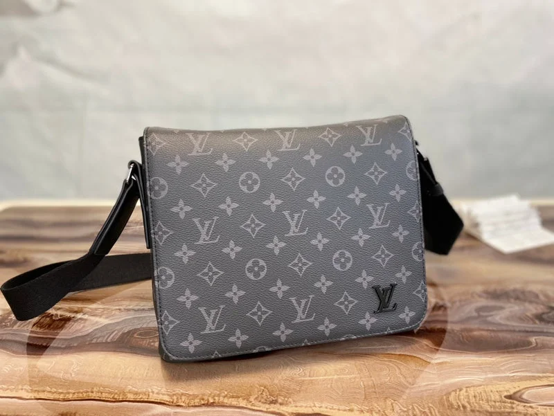 Louis Vuitton Neverfull bags with large capacity for everyday essentialsBoldCollect - LOUIS VUITTON Bags - 774