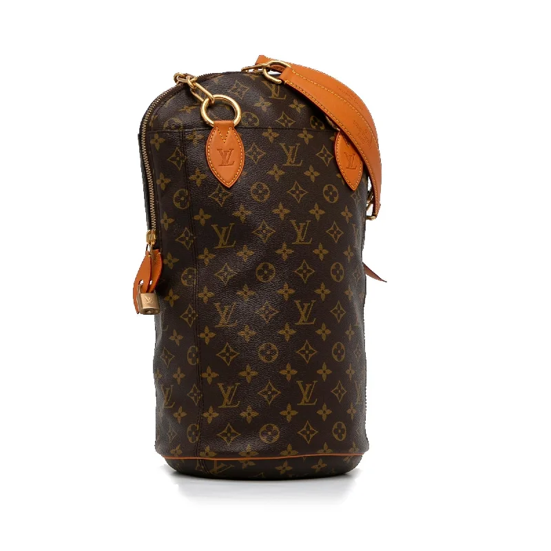 Small - sized Louis Vuitton Pochette Metis bags for a compact carryLouis Vuitton Monogram Iconoclasts Karl Legarfeld Punching Bag PM (SHG-W0Ywzs)