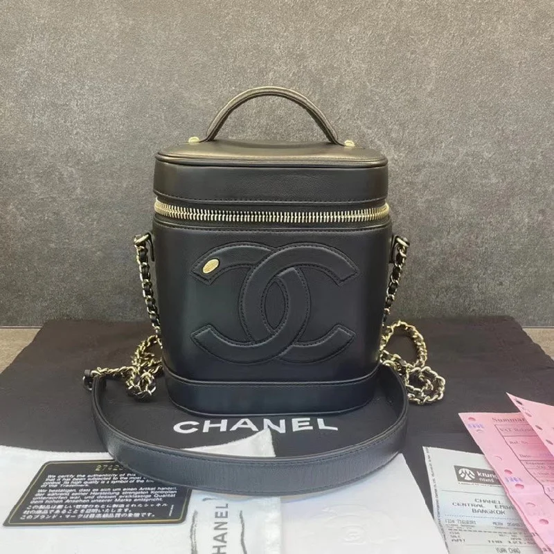 Chanel Small Crossbody Bag for TravelChanel Black Vanity Case Leather Shoulder Bag Medium