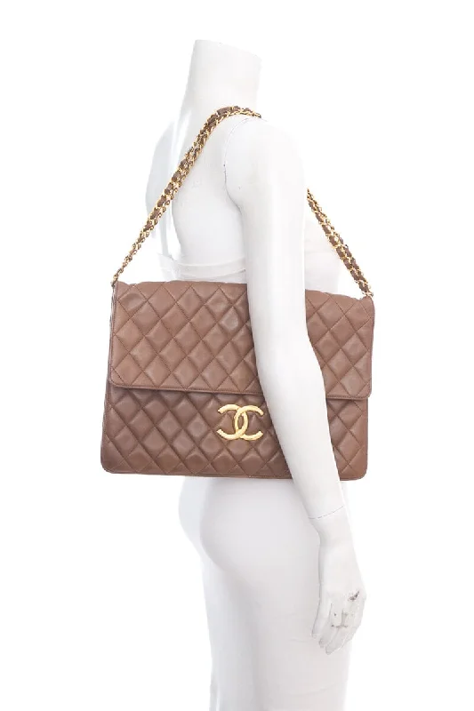 Chanel Limited Edition Handbag for CollectorsChanel 1989-1991 Beige Quilted Clutch on Chain With Gold Hardware