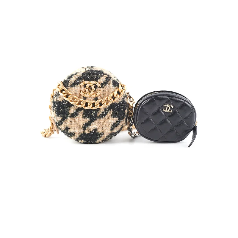 Chanel Handbag with Adjustable Strap for ComfortChanel 19 Houndstooth Tweed Round Clutch Beige