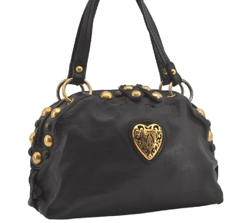 Ladies Gucci handbags with a detachable coin purse insideAuthentic GUCCI Heart Crest Studs Shoulder Hand Bag Leather 209600 Black 7830I