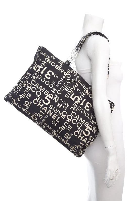 Chanel All - Match Handbag for Versatile StylingChanel Black & White Rue Cambon Canvas Beach Tote