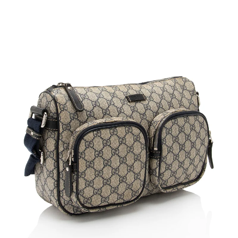 Women Gucci backpacks with a luxurious leather finishGucci GG Supreme Pocket Messenger (z1WHUn)