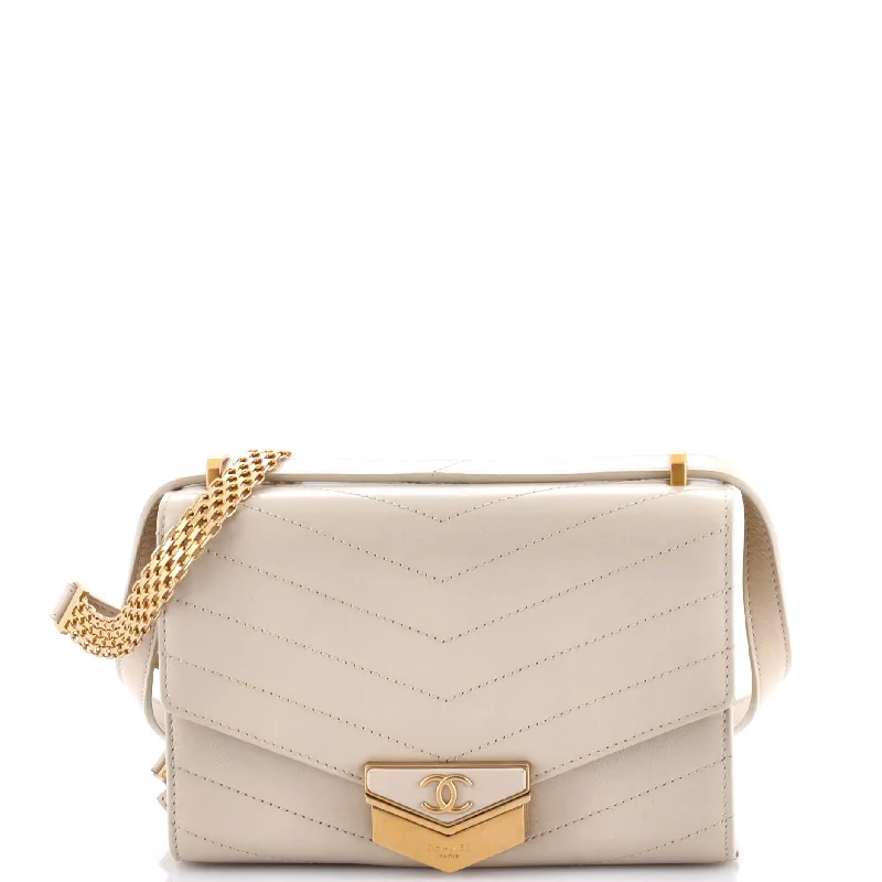 Chanel bags for a polished and professional appearanceMedal Envelope Flap Bag Chevron Calfskin Small