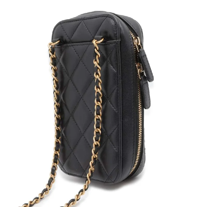 Chanel bags with modern touchesCHANEL 19 CC Logo ChainBag Black Lambskin