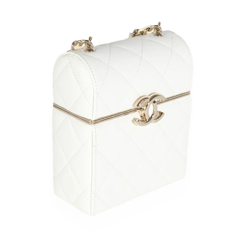 Chanel bags with classic and elegant designsCHANEL 22P White Quilted Lambskin Mini Box Clutch