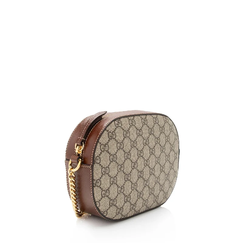 Women Gucci bags with a detachable mirror insideGucci GG Supreme Mini Chain Bag (ln23nV)