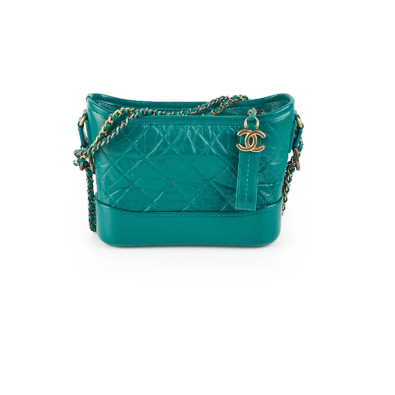 Chanel Black Handbag for Business MeetingsChanel Small Gabrielle Green - Series 29